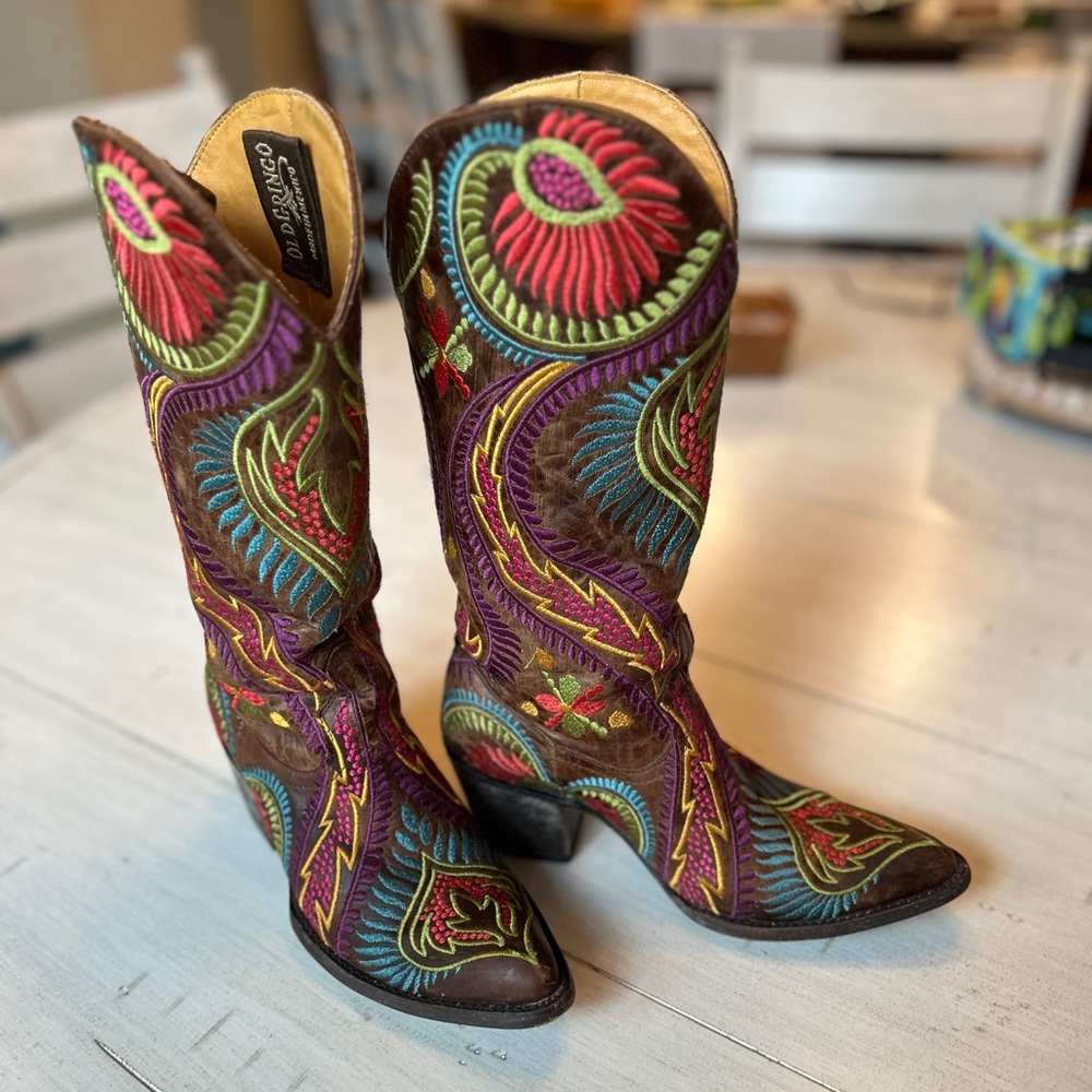 Old Gringo boots size 6.5 B